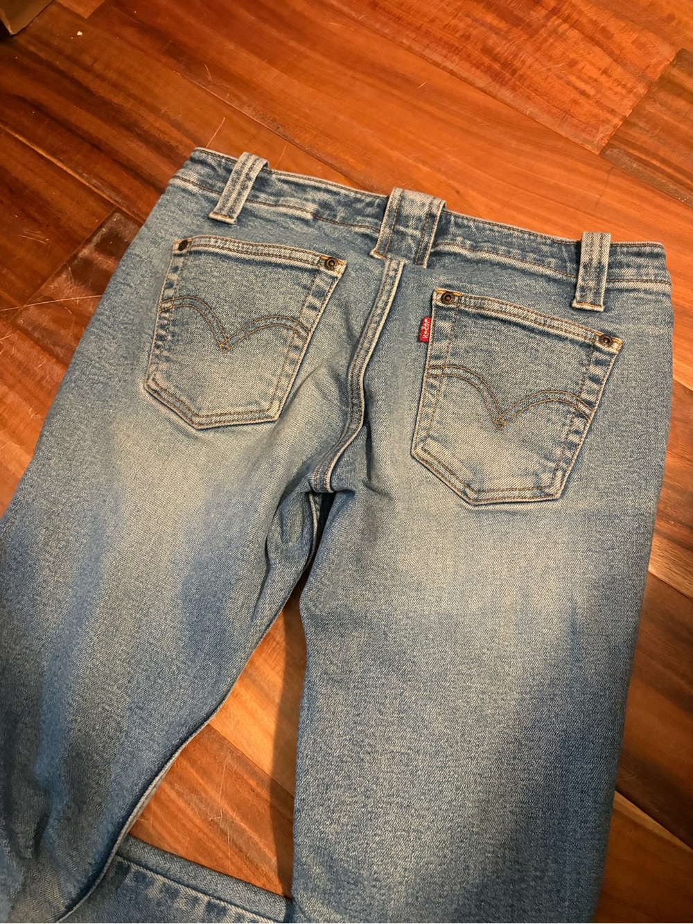 Levi’s 590 Superlow Stretch Flare Jeans Y2K Low Rise Light Wash Women’s (0590) - Picture 6 of 8